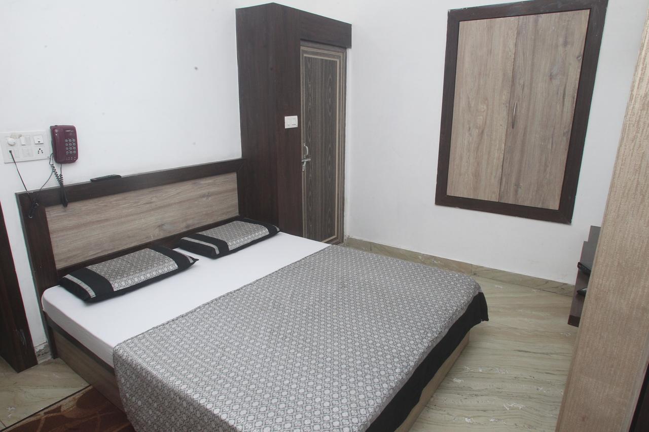 Alakhnanda Guest House Benares Buitenkant foto